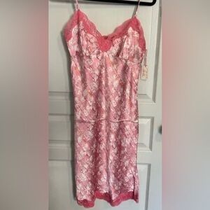 NWT Size M 100% Silk GOLD HAWK Dress in Camillia Rose